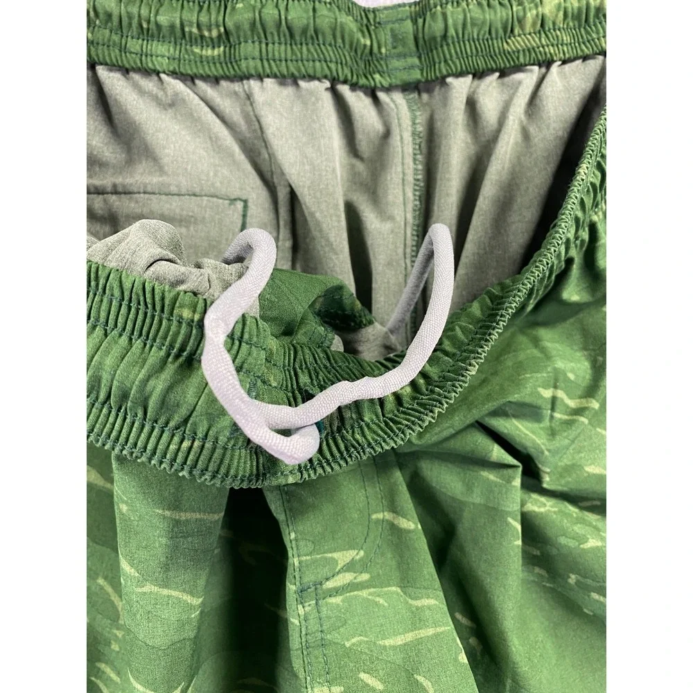 Chubbies Swim Trunks Mens 2XL XXL Green 5.5